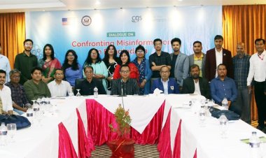 'সংবাদ পরিবেশনের সময় সাংবাদিককে অবশ্যই নিরপেক্ষতার অনুশীলন করতে হবে'