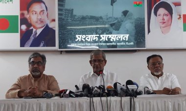 এই সরকার ক্ষমতায় থাকলে অর্থনৈতিক সংকট সমাধান সম্ভব নয় : ফকরুল