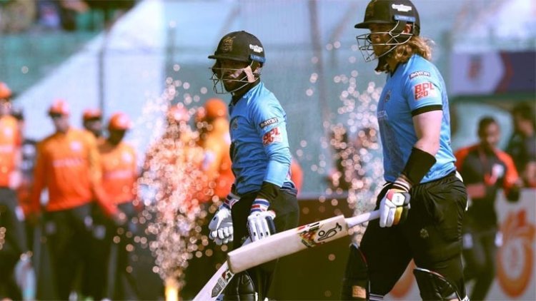 ঢাকার বিপক্ষে টস জিতে ব্যাটিংয়ের সিদ্ধান্ত চট্টগ্রামের