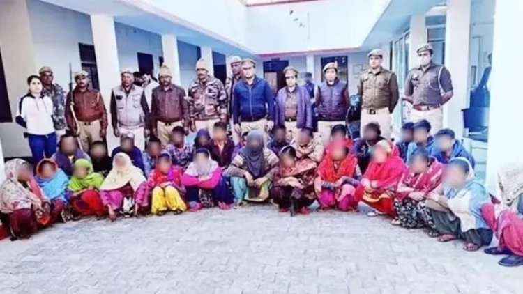 আগ্রায় কথিত ৩২ বাংলাদেশি আটক
