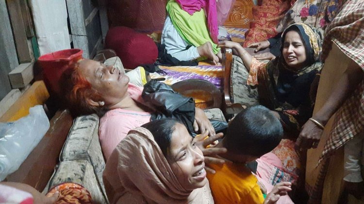 পাওনা টাকা চাওয়ায় ব্যবসায়ীকে কুপিয়ে হত্যা