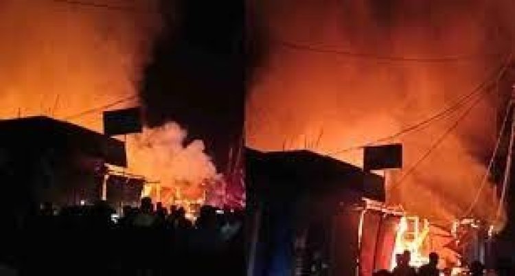 চরফ্যাশনে ভয়াবহ আগুনে ৬টি দোকান পুড়ে ছাই