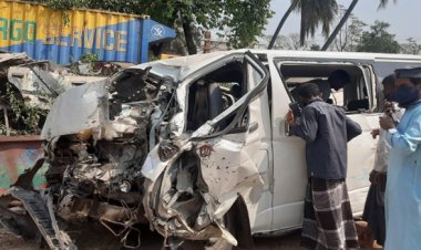 গজারিয়ায় ত্রিমুখী সংঘর্ষে নিহত ৩, আহত ৮