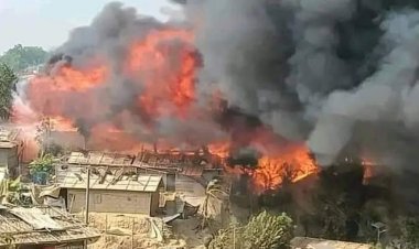 উখিয়ার বালুখালী রোহিঙ্গা ক্যাম্পে ভয়াবহ আগুন