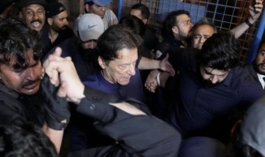 ইমরানের আবেদন খারিজ, পরোয়ানা বহাল