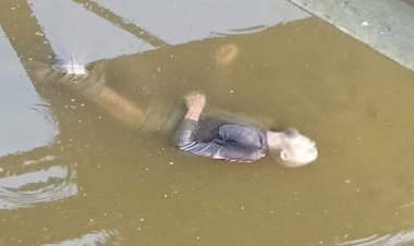 নোয়াখালীতে ড্রেনে মিলল বৃদ্ধের লাশ