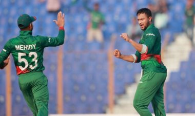 ওয়ানডে বোলিংয়ের শীর্ষ পাঁচে উঠে এলেন সাকিব