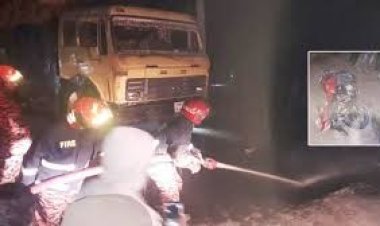 ট্রাকচাপায় প্রাণ গেল কলেজছাত্রীর 