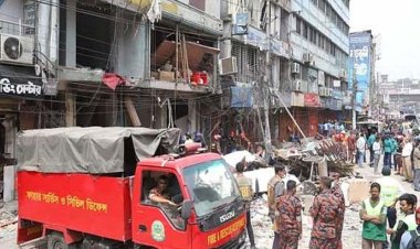 ক্যাফে কুইন তিন তলা থেকে কীভাবে ৭ তলা, জানেন না রাজউক পরিচালক