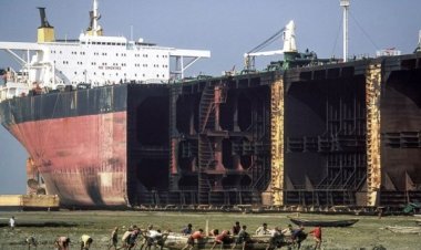 সীতাকুণ্ডে শিপইয়ার্ডে দগ্ধ হয়ে শ্রমিকের মৃত্যু