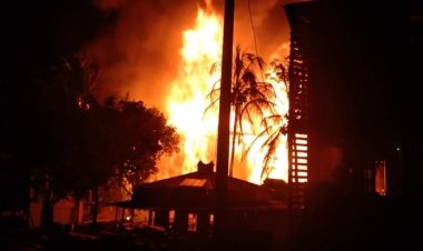 অবকাশ যাপনে তথ্যমন্ত্রী, সাজেকে রহস্যজনক আগুন