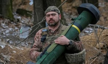 ইউক্রেনে জব্দ করা মার্কিন অস্ত্র ইরানে পাঠাচ্ছে রাশিয়া!