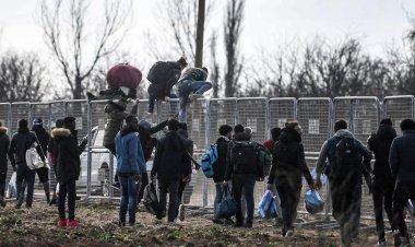 অভিবাসনপ্রত্যাশীদের ২২ লাখ ইউরো লুট করেছে গ্রিক সীমান্তরক্ষী