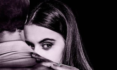 পরকীয়া প্রবণতা বাড়ছে নারীদের, বলছে সমীক্ষা