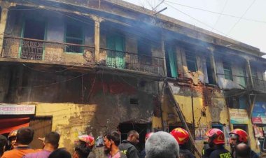 নারায়ণগঞ্জে আবাসিক ভবনে আগুন, নিহত ১, আহত ৯