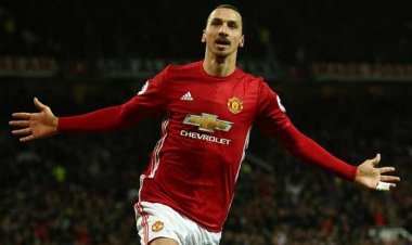 ‘বুড়ো’ গোলদাতার রেকর্ড গড়লেন ইব্রাহিমোভিচ