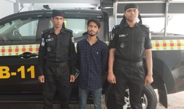 নোয়াখালীতে আগ্নেয়াস্ত্র-গুলিসহ যুবক গ্রেফতার