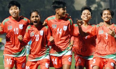 ভারতকে হারিয়ে আশা বাঁচিয়ে রাখল বাংলাদেশ