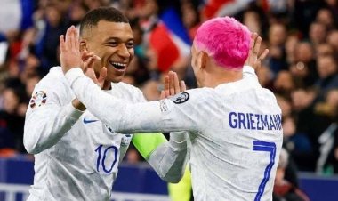 এমবাপ্পের জোড়া গোলে ফ্রান্সের বড় জয়