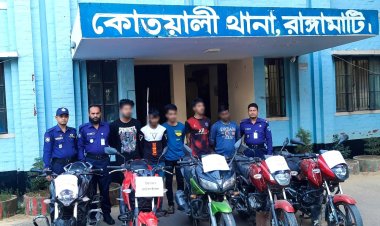 চট্টগ্রামে ২৪ চোরাই মোটরসাইকেলসহ গ্রেপ্তার ৫