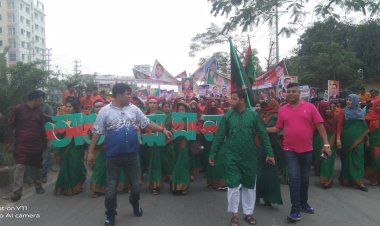 আশুলিয়া থানা বিএনপির উদ্দ্যোগে মহান স্বাধীনতা দিবসে জাতীয় স্মৃতিসৌধে পুষ্পস্তবক অর্পন