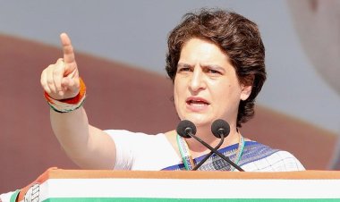 রাহুল গান্ধীকে পার্লামেন্টে অযোগ্য ঘোষণার প্রতিবাদে যা বললেন বোন প্রিয়াংকা