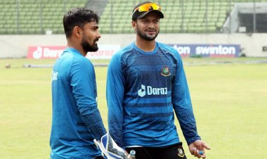 হঠাৎ ঢাকায় সাকিব-লিটন-মুস্তাফিজ