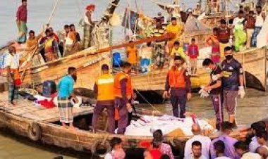 ভোলায় লঞ্চের ধাক্কায় ট্রলারডুবি