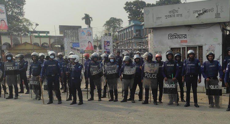পঞ্চগড়ে সংঘর্ষ : ছয় মামলায় ৮ হাজারের বেশি আসামি, গ্রেপ্তার ৮১