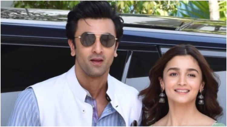 ফটোশিকারীদের বিরুদ্ধে পুলিশে অভিযোগ রণবীর-আলিয়ার