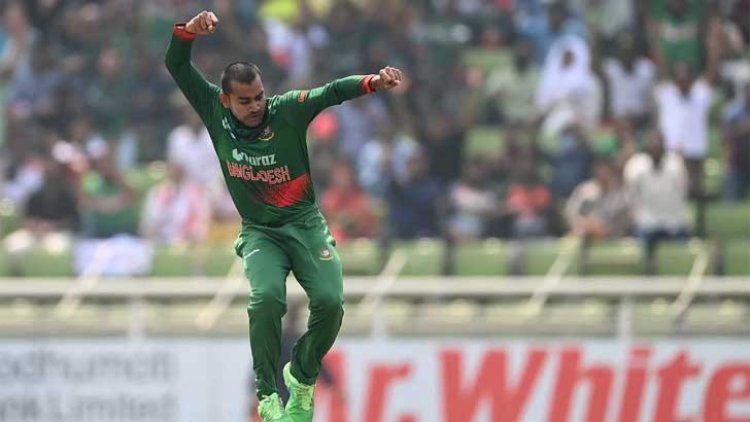 মিরাজের স্পিনে অসহায় ইংল্যান্ড