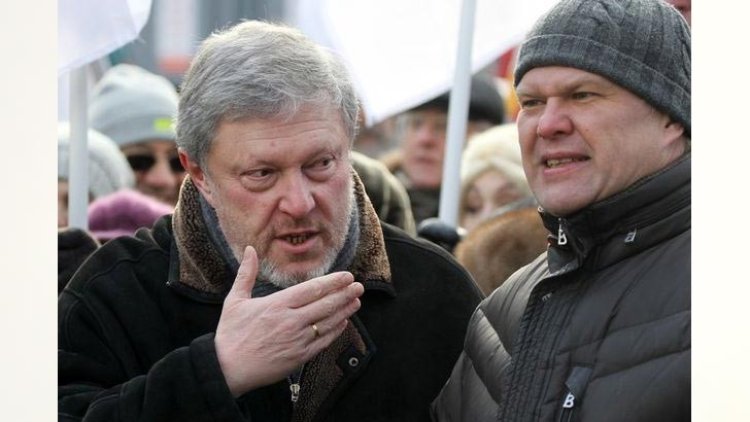 ‘ইউক্রেনের বিরুদ্ধে পারমাণবিক অস্ত্র ব্যবহার করছে রাশিয়া’