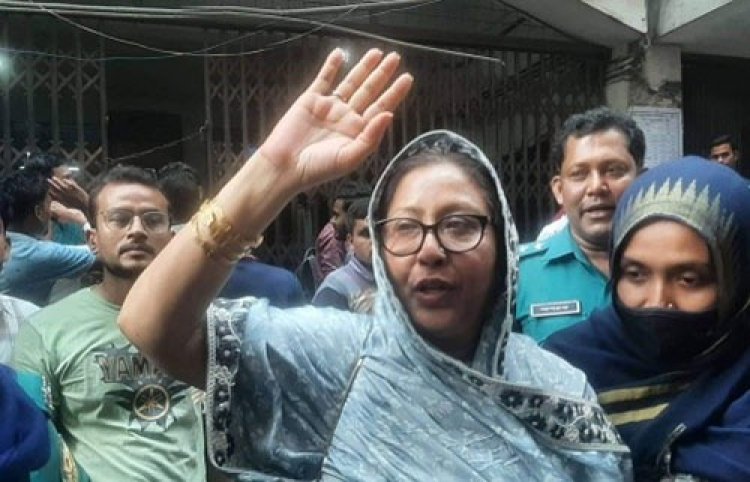 প্রধানমন্ত্রীকে নিয়ে উস্কানিমূলক বক্তব্য মহিলা দলের সম্পাদক সুলতানার বিরুদ্ধে প্রতিবেদন৫ মে