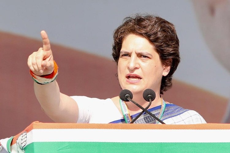 রাহুল গান্ধীকে পার্লামেন্টে অযোগ্য ঘোষণার প্রতিবাদে যা বললেন বোন প্রিয়াংকা