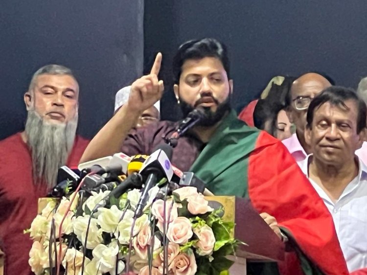 স্বাধীনতার ৫১ বছর পরও গণতন্ত্র পুনরুদ্ধারের জন্য লাশ হতে হয় : ইশরাক
