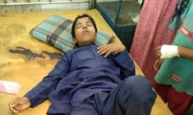 শ্রমিকদের অবহেলায় মৃত্যুর সঙ্গে পাঞ্জা লড়ছে মাদ্রাসা ছাত্র