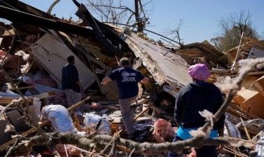 টর্নেডোতে লন্ডভন্ড যুক্তরাষ্ট্রের কয়েকটি অঙ্গরাজ্য, মৃত বেড়ে ৩২
