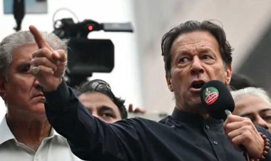 পাকিস্তানে সামরিক আইন জারি সম্ভব নয়: ইমরান