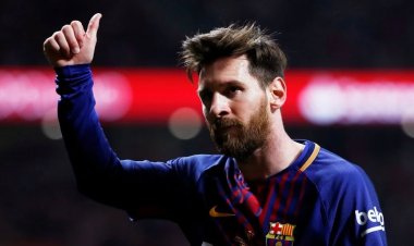 ‘‌ফুটবলের টানে বার্সায় ফেরা উচিত মেসির’