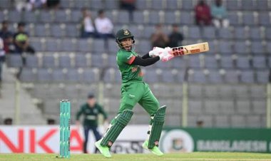 মুশফিকের সেঞ্চুরিতে বড় লিডের স্বপ্ন বাংলাদেশের
