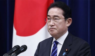 জাপানের প্রধানমন্ত্রীকে লক্ষ্য করে বোমা হামলা