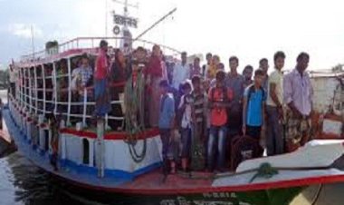 দৌলতদিয়া লঞ্চঘাটে উপচেপড়া ভিড়