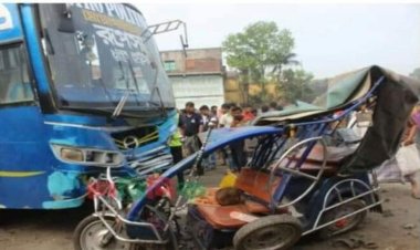 নেত্রকোনায় বাসচাপায় ইজিবাইকের ২ যাত্রী নিহত