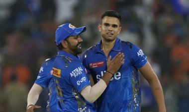 ১ ওভারে ৩১ রান, লজ্জার রেকর্ড শচীনপুত্রের