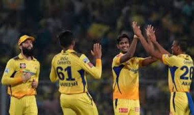 কলকাতাকে হারিয়ে শীর্ষে চেন্নাই