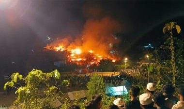 আগুনে পুড়ল রোহিঙ্গা ক্যাম্পের ৭০ বাড়ি