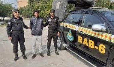 খুলনায় অস্ত্রসহ কবির বাহিনীর প্রধান গ্রেপ্তার