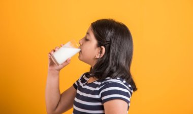 শিশু দুধ খেতে চায় না? এভাবে তৈরি করে দিন