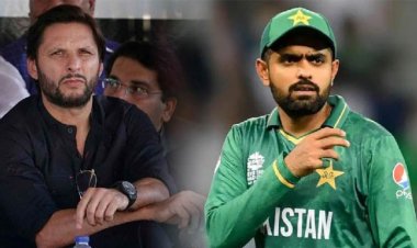 সাবেক ক্রিকেটারদের মন্তব্যে উত্তাল পাকিস্তান ক্রিকেট