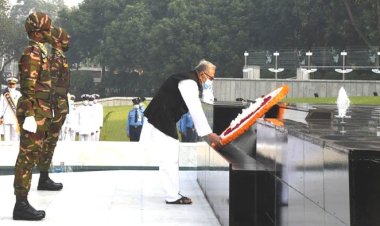 সশস্ত্র বাহিনীর শহীদদের প্রতি রাষ্ট্রপতির শ্রদ্ধা